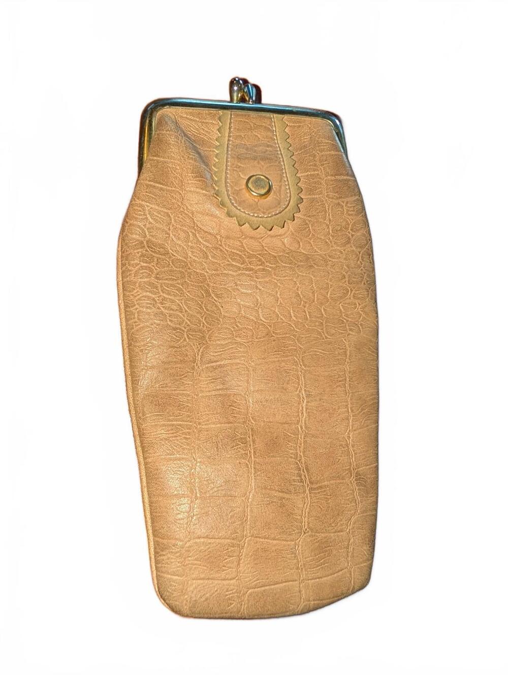 Vintage Beige Faux Crocodile Leather Coin Wallet with Kiss Lock Closure